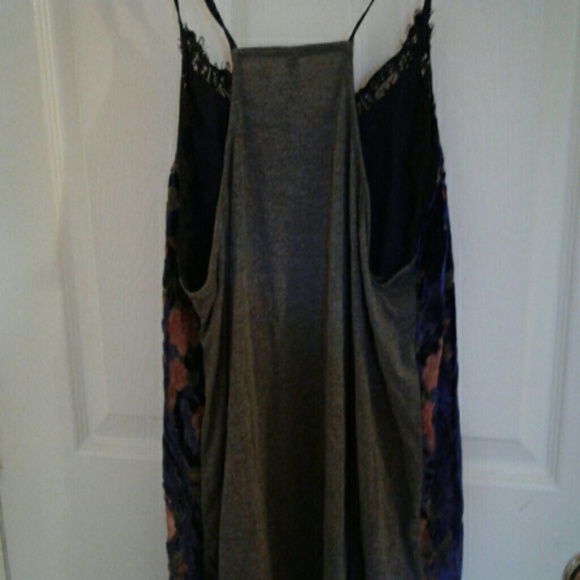 Top - Picture 6 of 7